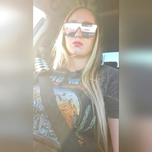 Meet your Posher, Daphne